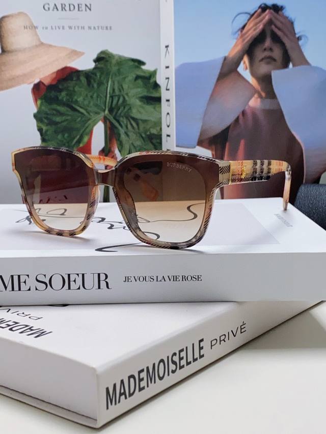 Burberry New Fashionable Retro Unique Comfortable Avant-garde Sunglasses High-Qu