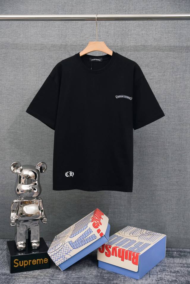款号 Dt16- 70 上新chrome Hearts 克罗心 梵文字母印花短袖t桖正确版本， 克双纱棉定制面料，定制罗纹. 黑白两色 S-Xl