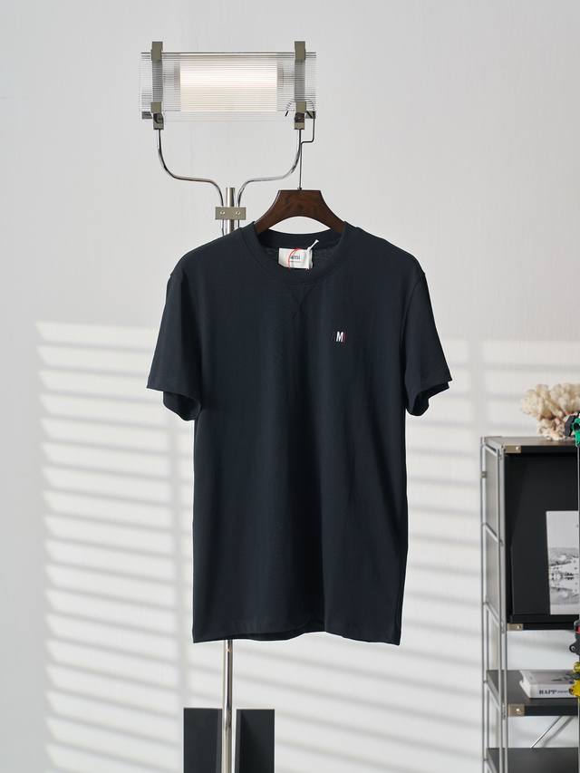 Real item display: Ami Paris Capsule Heart Embroidery Crew Neck Short Sleeve T-S