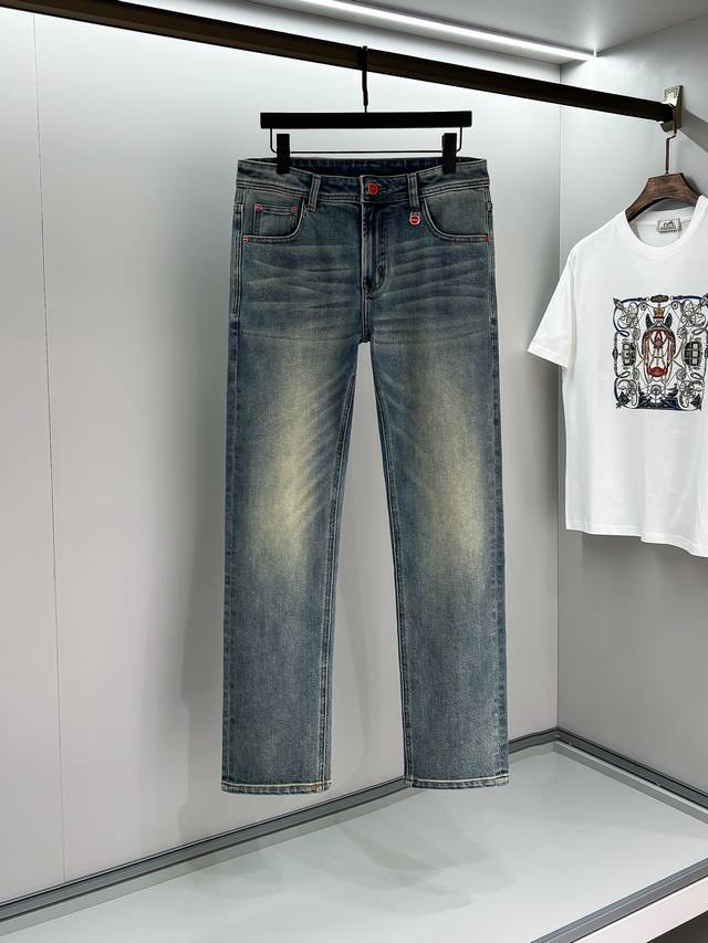 无34.35 Kiton# 26原单男士时装休闲丹宁牛仔裤，香港洋行渠道货，高端日本代工出品，重磅白金级臻品，专柜同渠道订单，8K+！官宣画册海报穿搭款！可预测