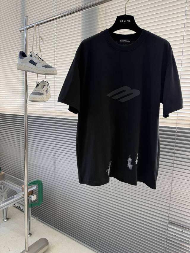 Balenciag 印花圆领短袖t恤 面料260克新疆棉 提前做过预缩水1×1双纱洗一辈子都不会变形的 Logo字母印花 三标齐全 上身舒服有型. 尺码：S-X