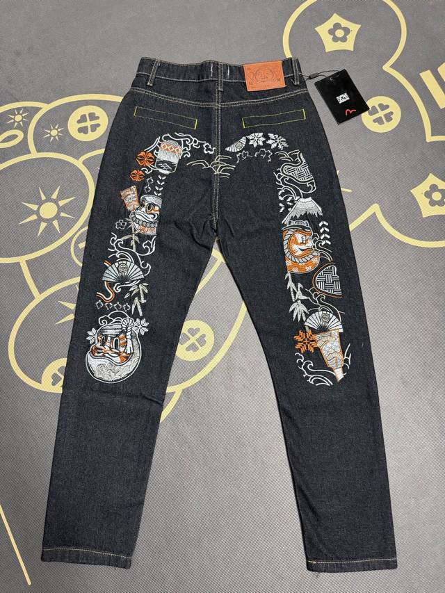 S23 Evisu distressed denim jeans. Evisu Fushen jeans, a special offer from Zhong S23 Evisu distressed denim jeans. Evisu Fushen jeans, a special offer from Zhong