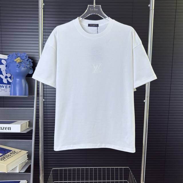 303 当天到货 现货现配 Louis Vuitton路易威登lv 25Ss新款经典logo前后 字母硅胶压花短袖t恤独家首发高定 面料采用320克重双纱精梳棉