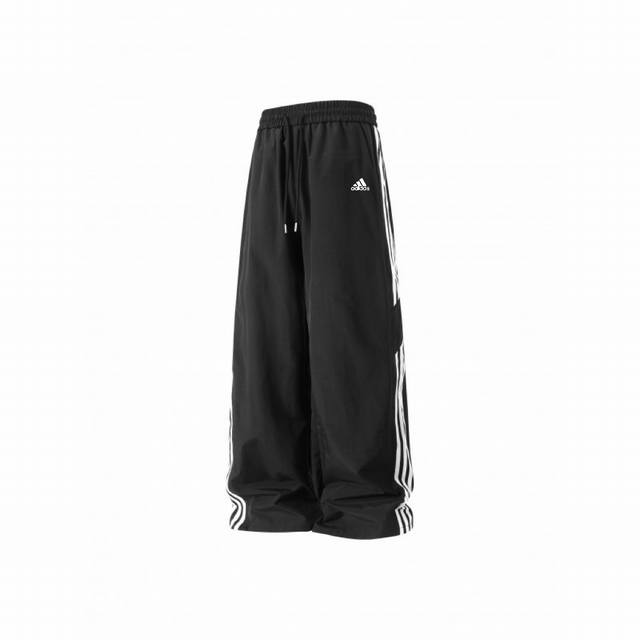 阿迪达斯adidas湾刀两杠新款夏季工装侧边设计速干裤子男潮牌宽松直筒百搭休闲运动长裤 采用140克高密度塔丝隆冰感速干裤双针走线拉链侧边拼接工艺非常做工精细扎 阿迪达斯adidas湾刀两杠新款夏季工装侧边设计速干裤子男潮牌宽松直筒百搭休闲运动长裤 采用140克高密度塔丝隆冰感速干裤双针走线拉链侧边拼接工艺非常做工精细扎
