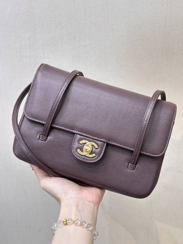 对图品质 原厂皮 900 Mini 小号 preppy Coco26p腋下包 5068 6130 这走线一看就透着扎实每一针都紧密规整四面受力匀匀实实用的还是意