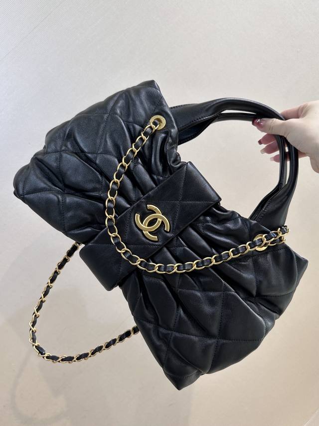 对图品质 原厂皮 1100小号大号25K蝴蝶结 5849 5851 25K本季蝴蝶结元素也太懂少女心了吧，融合经典菱格纹，休闲又甜美 让一整个包都好甜美啊打破包