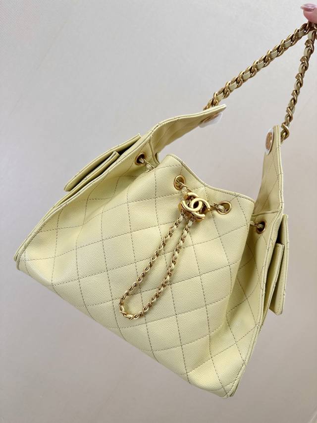 对图品质 原厂皮！25Bagmini 小号 中号 1200 1400 5293 多口袋的设计简直将随性慵懶感拉満鱼子酱的质感颗粒感没那么重反而很细腻v开口可调节