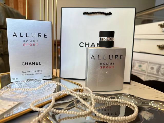 原单品质香奈儿魅力运动男士淡香水 Ml 香调 ：清新东方调 前调 ：佛手柑 西西里柑橘 突尼西 亚橙花 中调 ：马达加斯加黑胡椒 后调 ：西洋杉 香根草一次偶遇