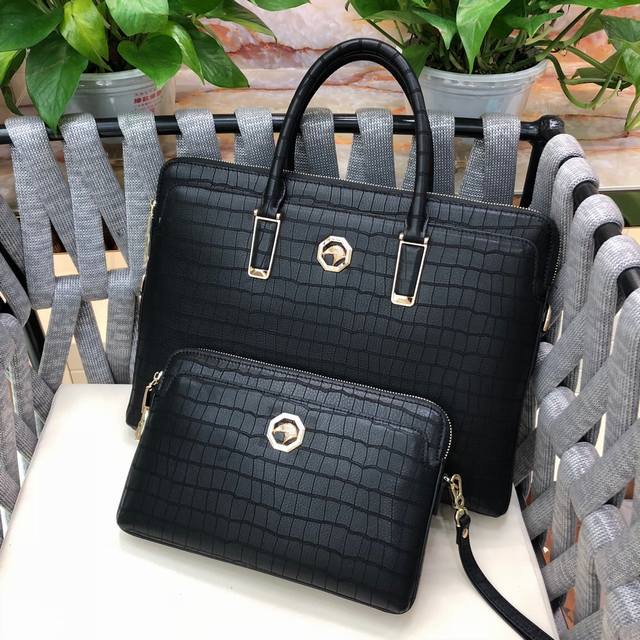 New Arrival! Original combination lock clutch bag, classic Italian imported cowh New Arrival! Original combination lock clutch bag, classic Italian imported cowh