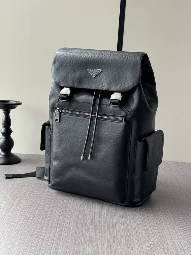 Top-tier, high-end, hard-to-find Prada backpack, the latest hot-selling style, i