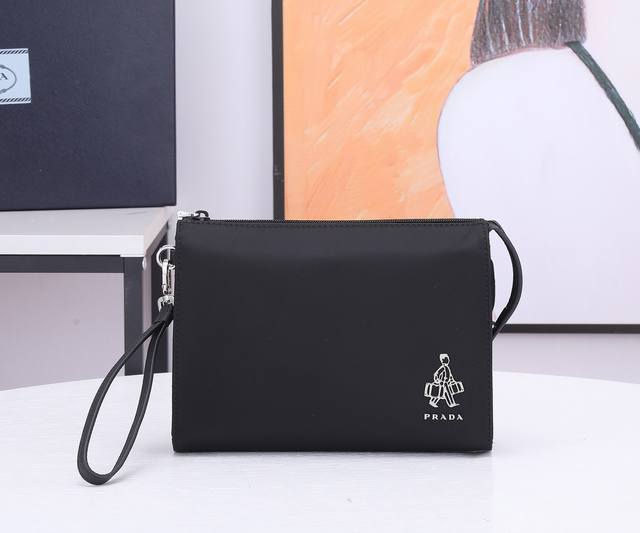 配原厂盒子 新款首发原单品质 prada 春夏新款尼龙小包 2Ne789 采用原厂降落伞布料 意大利进口十字纹牛皮饰边 质感柔软 暗纹logo标志性内里 带有可
