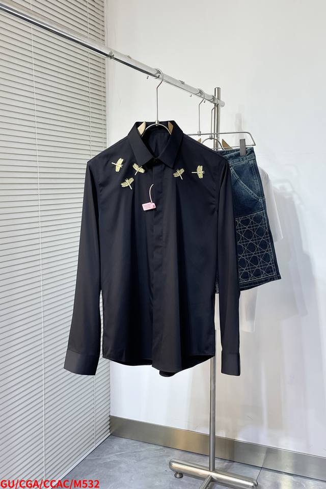 M532 Gucci 2026Ss春夏装时尚大爆款精品长袖衬衫，贸易公司渠道货，品相完美如斯，属于入柜级别，可预见性的爆款，高级定制进口高级棉混纺面料，大师级剪