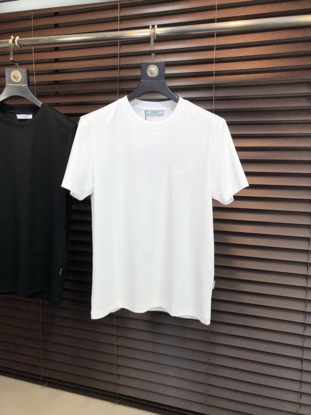 Prada. 2026 Spring Summer New Arrival Fashionable Crew Neck Short-Sleeve T-Shirt