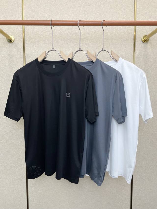 Ferragamo菲拉格慕砸锅卖铁都要上的新款新款原单男士休闲短袖 高端定制 高端版本 时尚百搭爆款进口面料 手感超柔软细腻 穿着亲肤舒适 高端精品 代工厂p精