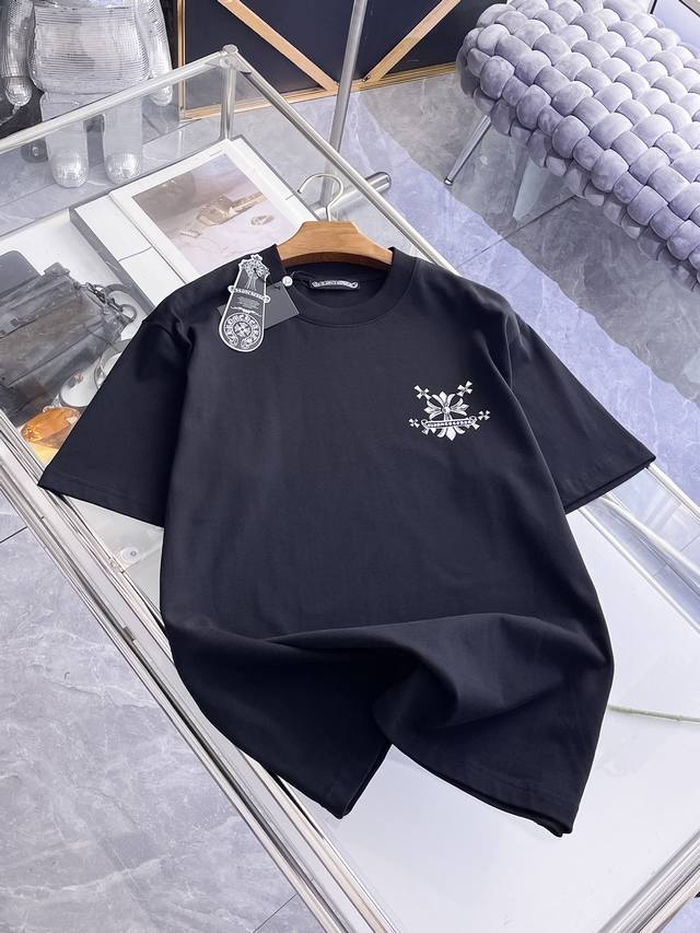 Kl 克罗心 春夏新款纯棉绣花短袖t恤 宽松版型 男女同款 尺码：S-Xls：衣长71 胸围55肩宽 49M：衣长73 胸围57.5 肩宽 51L：衣长74 胸