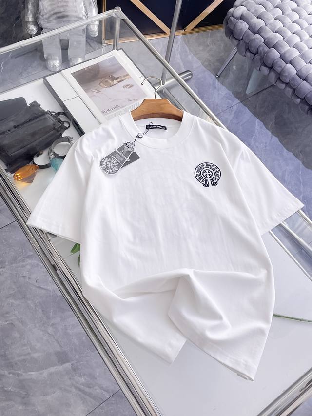 Kl 克罗心 春夏新款纯棉绣花短袖t恤 宽松版型 男女同款 尺码：S-Xls：衣长71 胸围55肩宽 49M：衣长73 胸围57.5 肩宽 51L：衣长74 胸