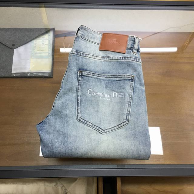 New arrival from Dio.R 2026 Spring Summer boutique - jeans, also available in bo