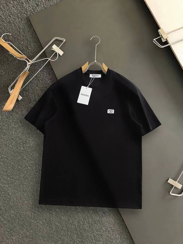 Vita* Fitted, premium black and white two-tone minimalist crew neck short-sleeve