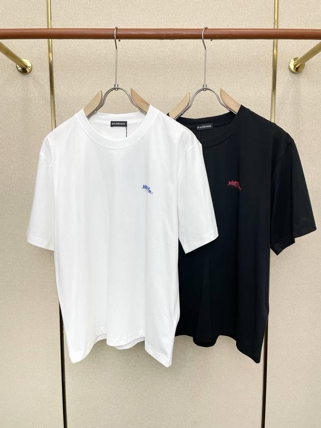 Balenciaga巴黎世家砸锅卖铁都要上的新款新款男士休闲短袖 高端定制 高端版本 时尚百搭爆款进口面料 手感超柔软细腻 穿着亲肤舒适 高端精品 代工厂p精细