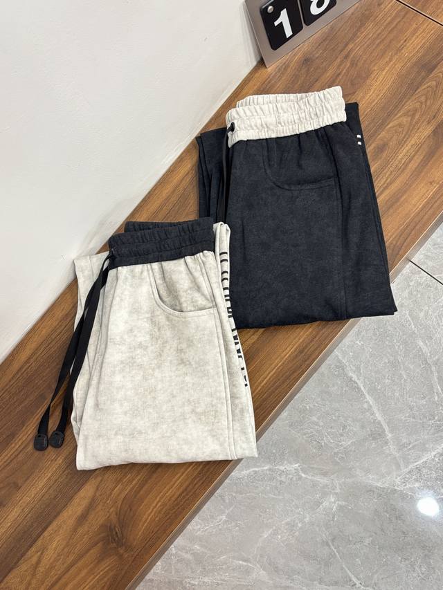 Featured: Loewe 2026 Early Spring New Arrival Men's Premium Casual Pants. Made i