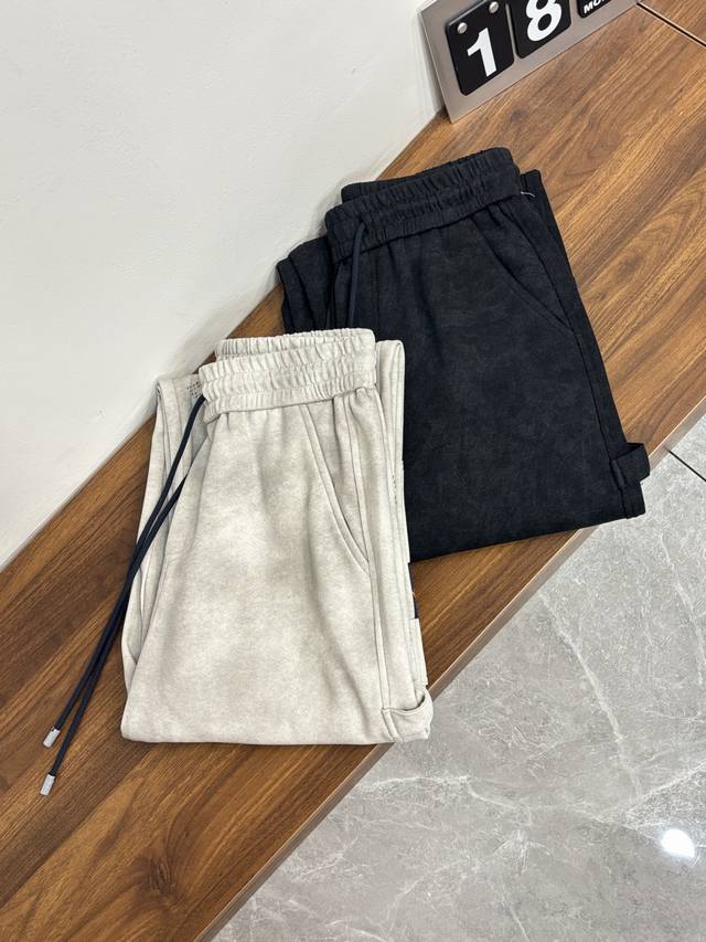 Featured item: Louis Vuitton Men's Premium Casual Pants, 2026 Early Spring New A