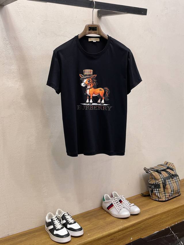 新品 爱马仕 圆领 短袖，香港洋行渠道货，高端葡萄牙代工出品，26 早夏 新品，经典王牌主打单品！客供高支弹力针织100%液氨空气层面料,平整匀称的针织轻薄清爽