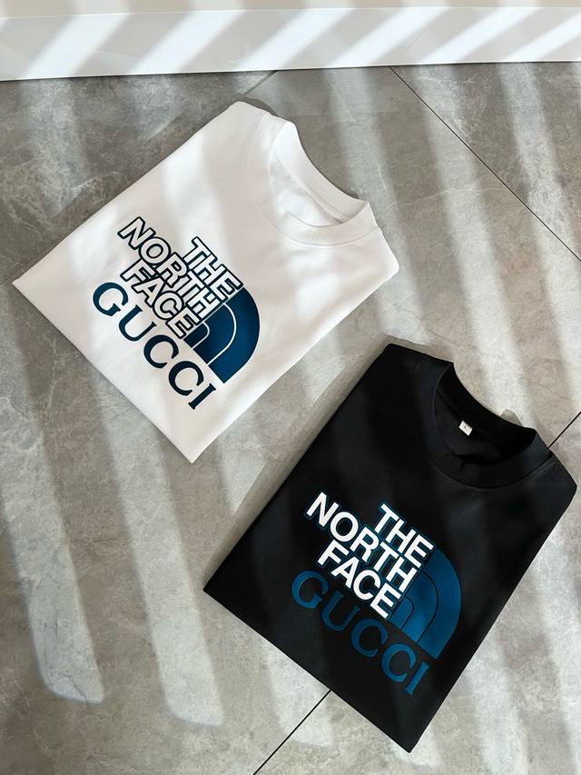 Guc*I x The North Face Collaboration Series! A highly anticipated unisex short-s