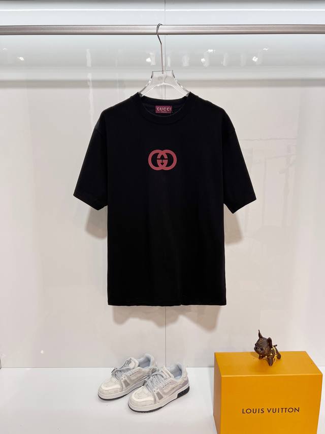 Gucci 300g Crew Neck Short Sleeve T-Shirt, featuring classic brand logo embossin
