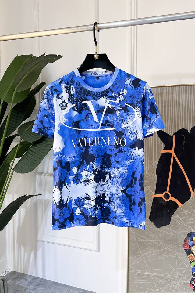 Valentino 2026 Lunar New Year Spring Summer Collection 5D Printed Short-Sleeve T Valentino 2026 Lunar New Year Spring Summer Collection 5D Printed Short-Sleeve T