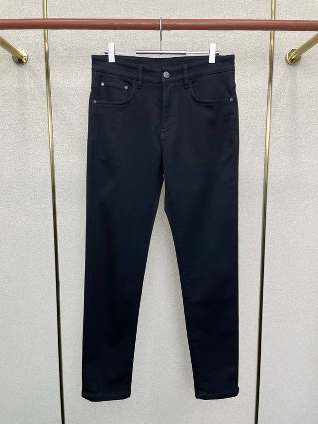 Vltn Valentino 2026Ss Early Spring New Arrival Original Single-Style Slim Fit Je Vltn Valentino 2026Ss Early Spring New Arrival Original Single-Style Slim Fit Je