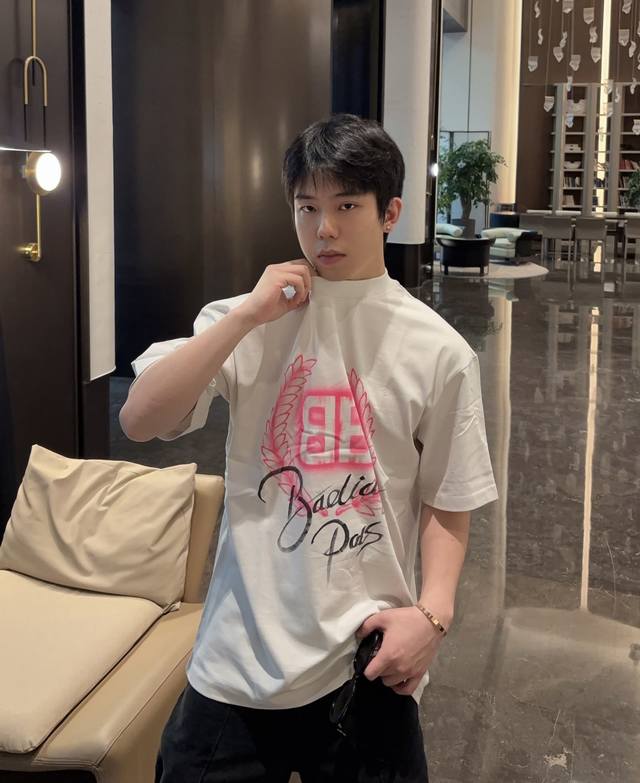 High-quality Balenciaga hand-painted wheat ear pattern crew neck short-sleeved T High-quality Balenciaga hand-painted wheat ear pattern crew neck short-sleeved T