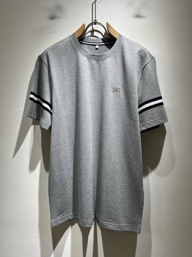 Bally 2026 Spring Summer New Men's Casual Short-Sleeve T-Shirt. A stylish casual Bally 2026 Spring Summer New Men's Casual Short-Sleeve T-Shirt. A stylish casual