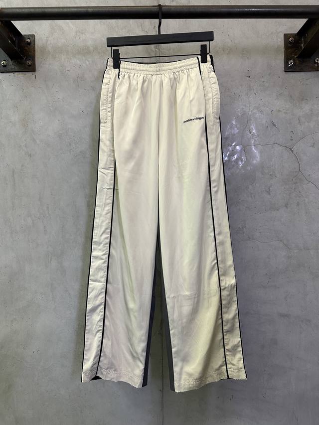 Balenciaga 25Fw Color Block Windbreaker Pants Fabric: Made from patchwork of tre Balenciaga 25Fw Color Block Windbreaker Pants Fabric: Made from patchwork of tre