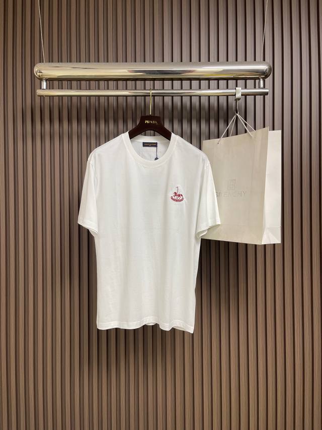 Lv 2026Ss Summer Limited Edition Short-Sleeve T-Shirt for the Year of the Horse! Lv 2026Ss Summer Limited Edition Short-Sleeve T-Shirt for the Year of the Horse!