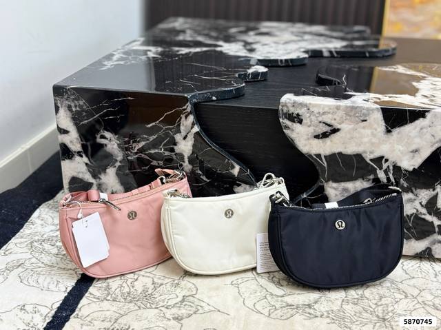 Mini Lululemon Shoulder Bag - I fell in love at first sight with this new Lulule Mini Lululemon Shoulder Bag - I fell in love at first sight with this new Lulule