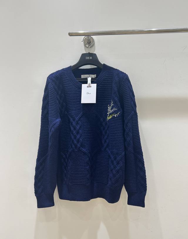 New Arrival! This Dior sweater is absolutely stunning! It has a versatile and ca