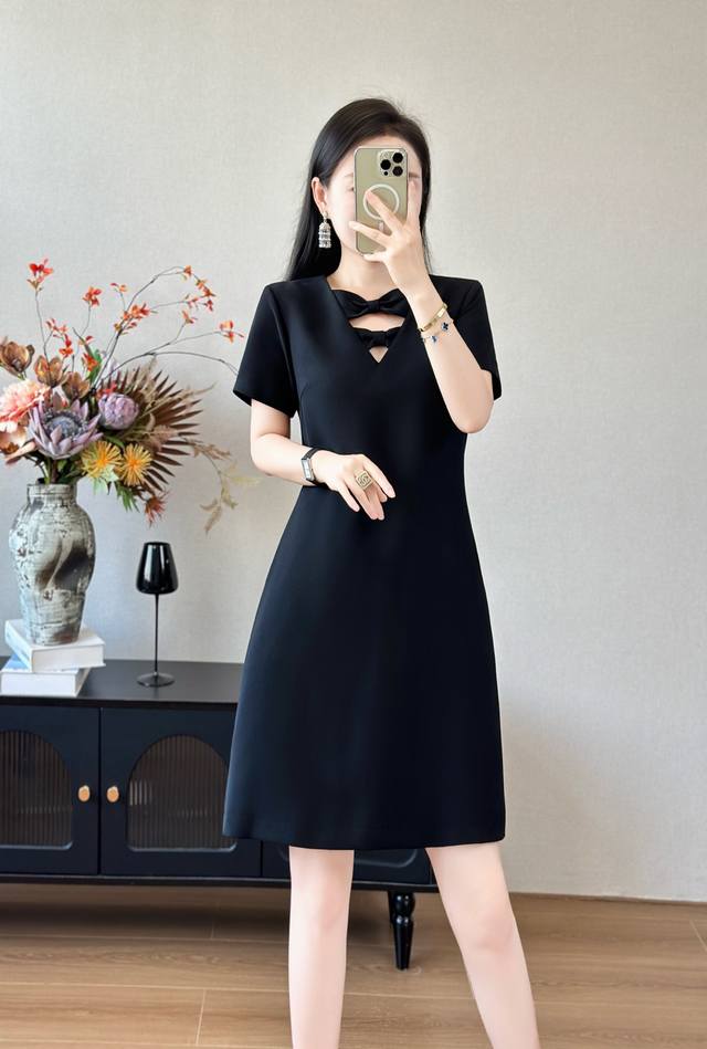 Supports exchange of high-quality women's dresses with packaging. Recommended Va