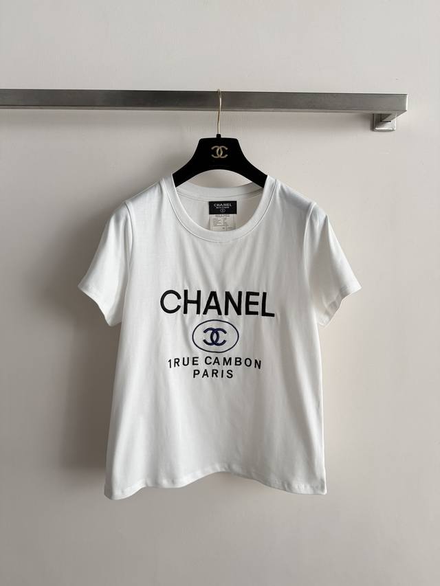 Chane*26Ss New Crew Neck Short Sleeve T-Shirt, featuring exquisite and beautiful