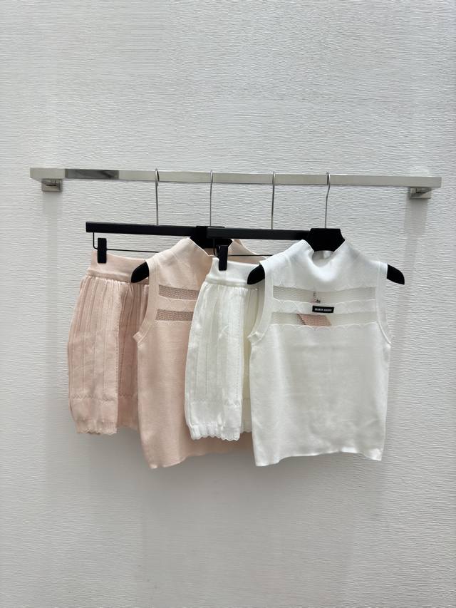 Original women's single-piece set, complete with packaging. M brand early spring
