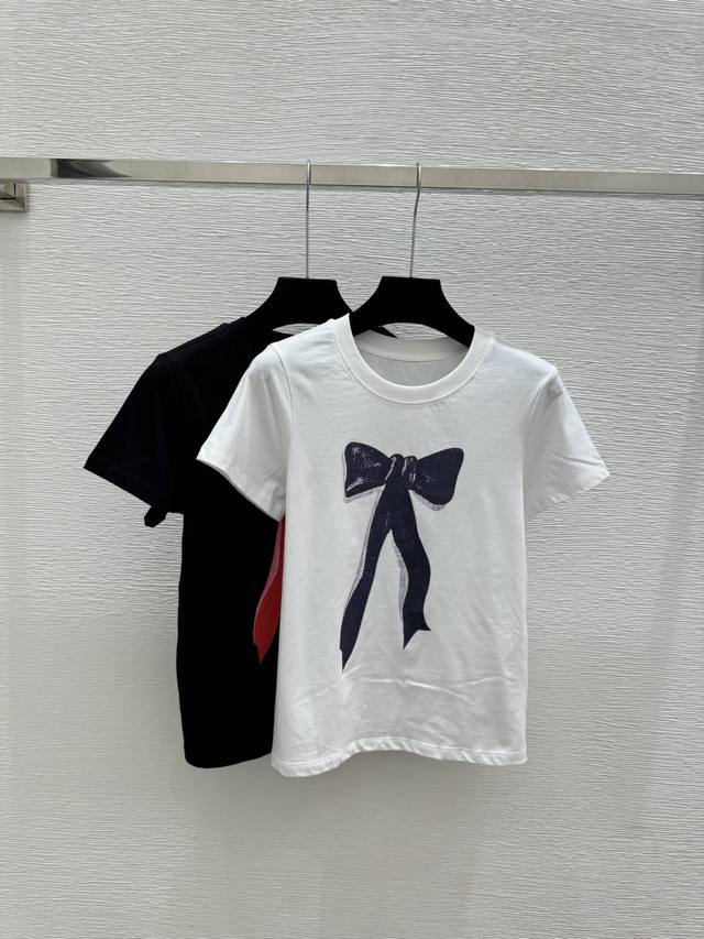 Original women's item, high-quality and original, with packaging. Miss's early s