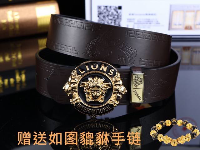 皮带：范思哲.Versace顶级原单 腰带：百分百进口原厂头层牛皮，双面荔枝纹，保证真皮。24K纯钢扣双面可用专柜同等质量， 送人自用首选包装： 请认准如图专柜