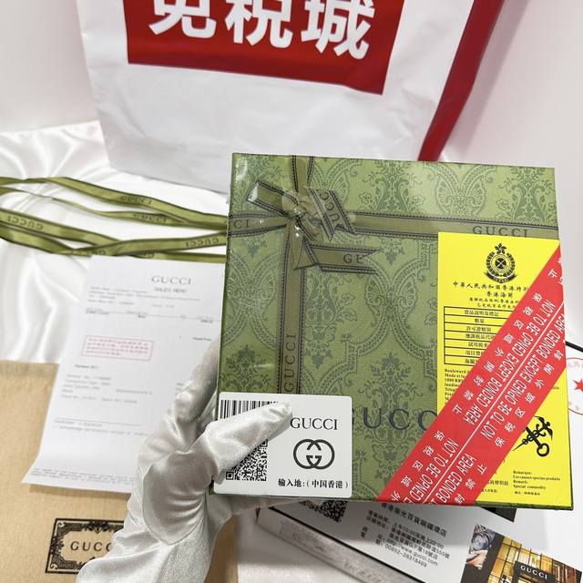 皮带：古奇.Gu...Cci原单 腰带：百分百头层牛皮，保证真皮，24K双色纯钢扣双面可用专柜同等质量， 送人自用首选包装： 请认准如图专柜全套礼盒包装，赠送打