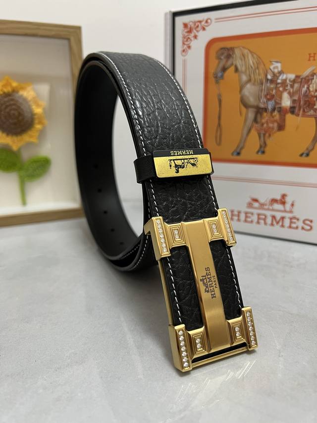品名：爱马仕.Hermès 原单 材质：原单牛皮腰带 百分百头层牛皮腰带保证真皮，24K纯钢扣，专柜原单品质、做工精细，时尚大牌，送人自用首选包装： 请认准如图
