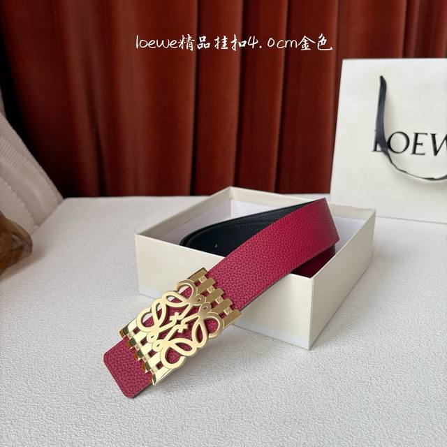 Loewe 罗意威 精品挂扣 搭配柔软双面小牛皮制作,时尚百搭,宽4.0Cm Loewe 罗意威 精品挂扣 搭配柔软双面小牛皮制作,时尚百搭,宽4.0Cm