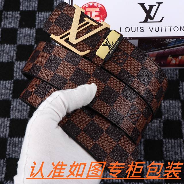 品名:Lv..路易..威登原单 材料:百分百头层牛皮,保证真皮。24K纯钢扣双面可用专柜同等质量, 送人自用首选包装: 请认准如图专柜包装,赠送打孔器,银联发票 品名:Lv..路易..威登原单 材料:百分百头层牛皮,保证真皮。24K纯钢扣双面可用专柜同等质量, 送人自用首选包装: 请认准如图专柜包装,赠送打孔器,银联发票