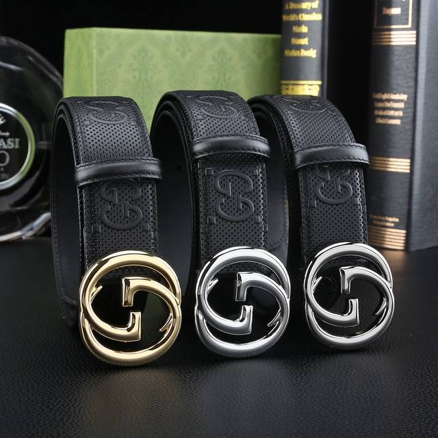Comes with a complete gift box and packaging. Original Gucci brand, high-end qua Comes with a complete gift box and packaging. Original Gucci brand, high-end qua