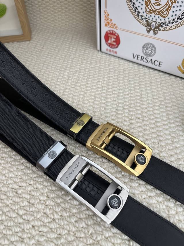 品名：范思哲 原单 自动带 材质：原单牛皮腰带 百分百头层牛皮腰带保证真皮，24K纯钢扣，专柜原单品质、做工精细，时尚大牌，送人自用首选包装： 请认准如图专柜包