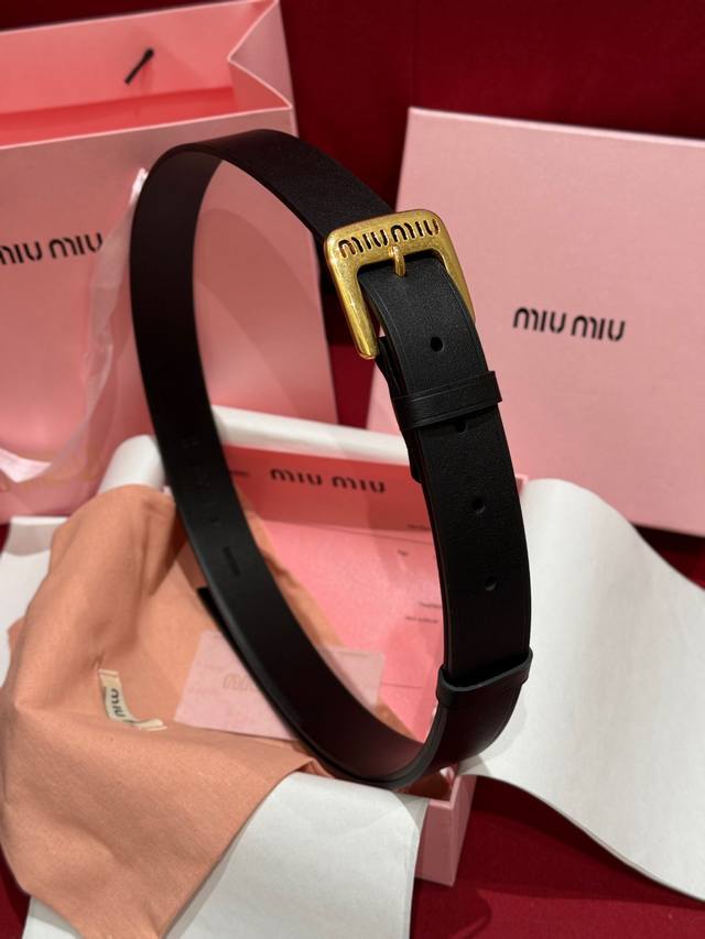 This new Miu Miu leather belt is the perfect choice to elevate your chic style.
