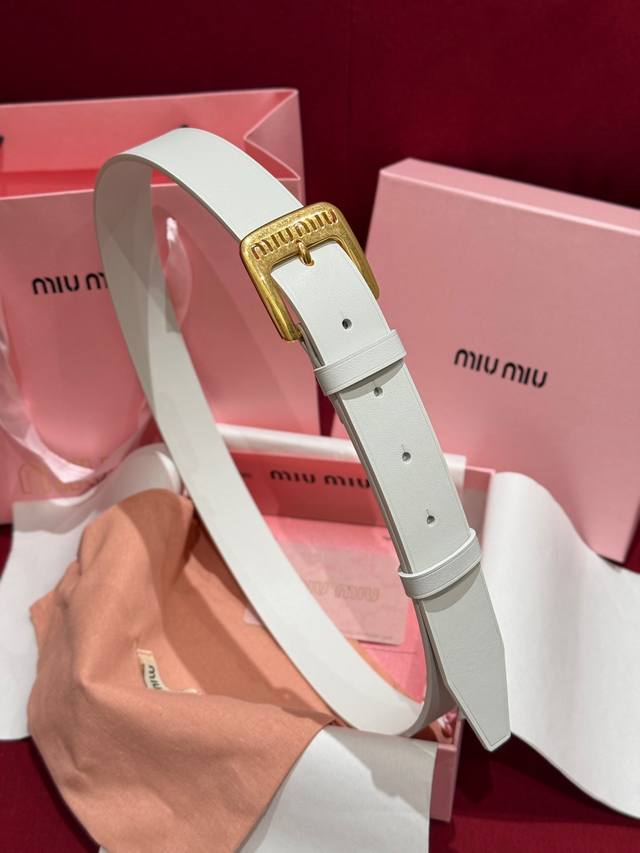 This new Miu Miu leather belt is the perfect choice to elevate your chic style.