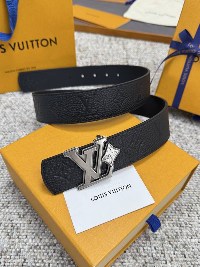 Louis Vuitton LV Dimension Reversible Belt Series Original Hardware Exquisite Ha